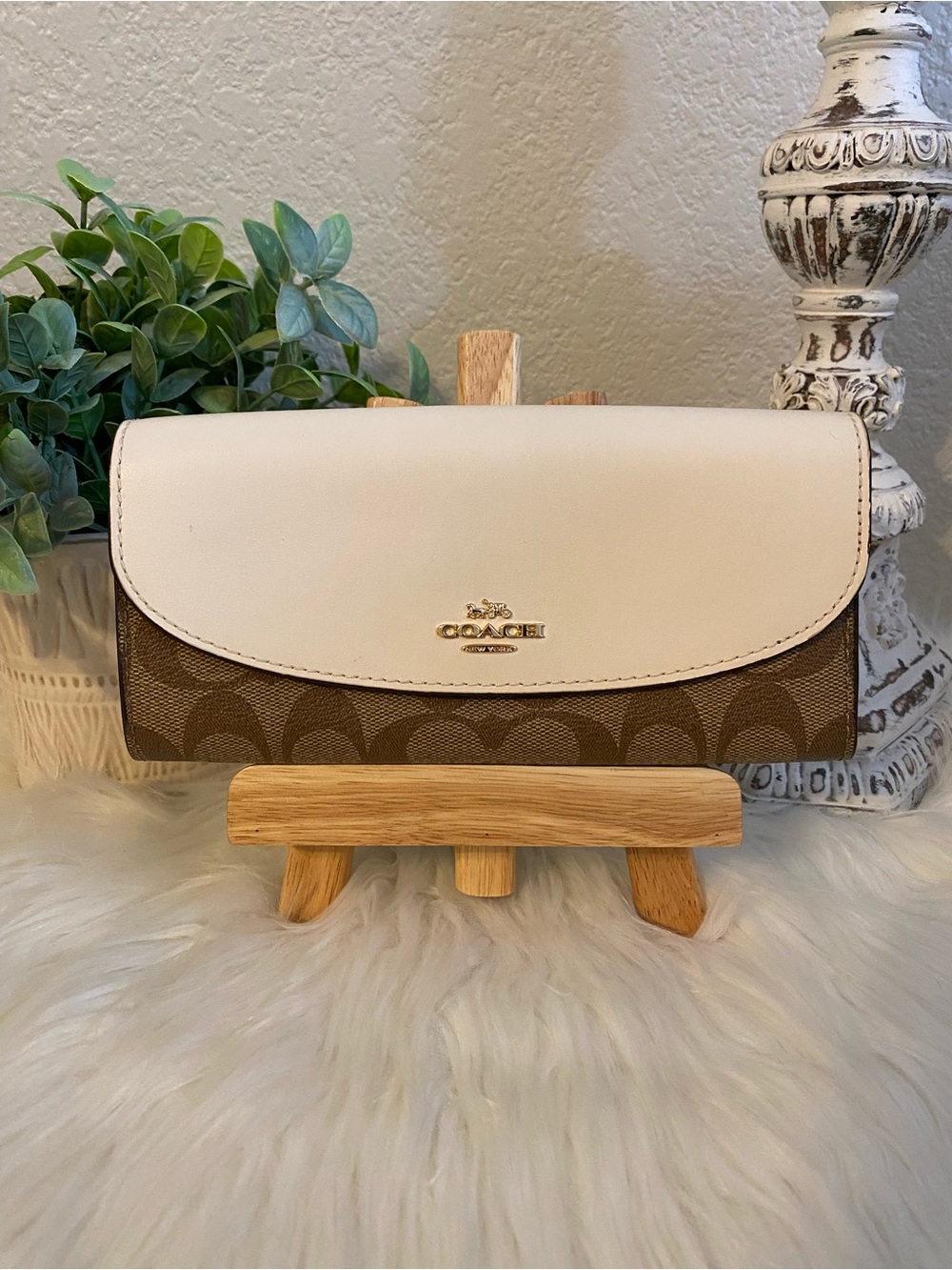 Coach Two-Tone Signature Canvas Wallet - Cream/Brown